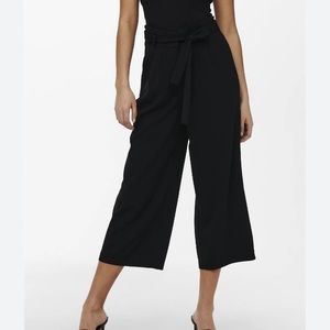 NWOT Wilfred culottes sz S black